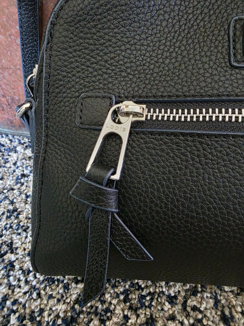 Lodis Charlotte Pebbled Leather Small Crossbody Bag Black Purse - Picture 4 of 9
